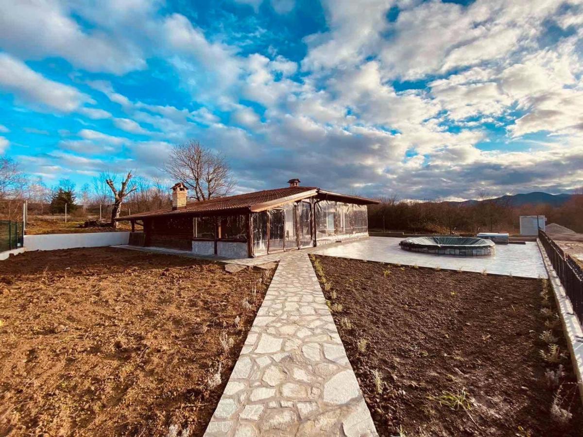 Къща За Гости "Боеви" Yakovtsi Exterior foto
