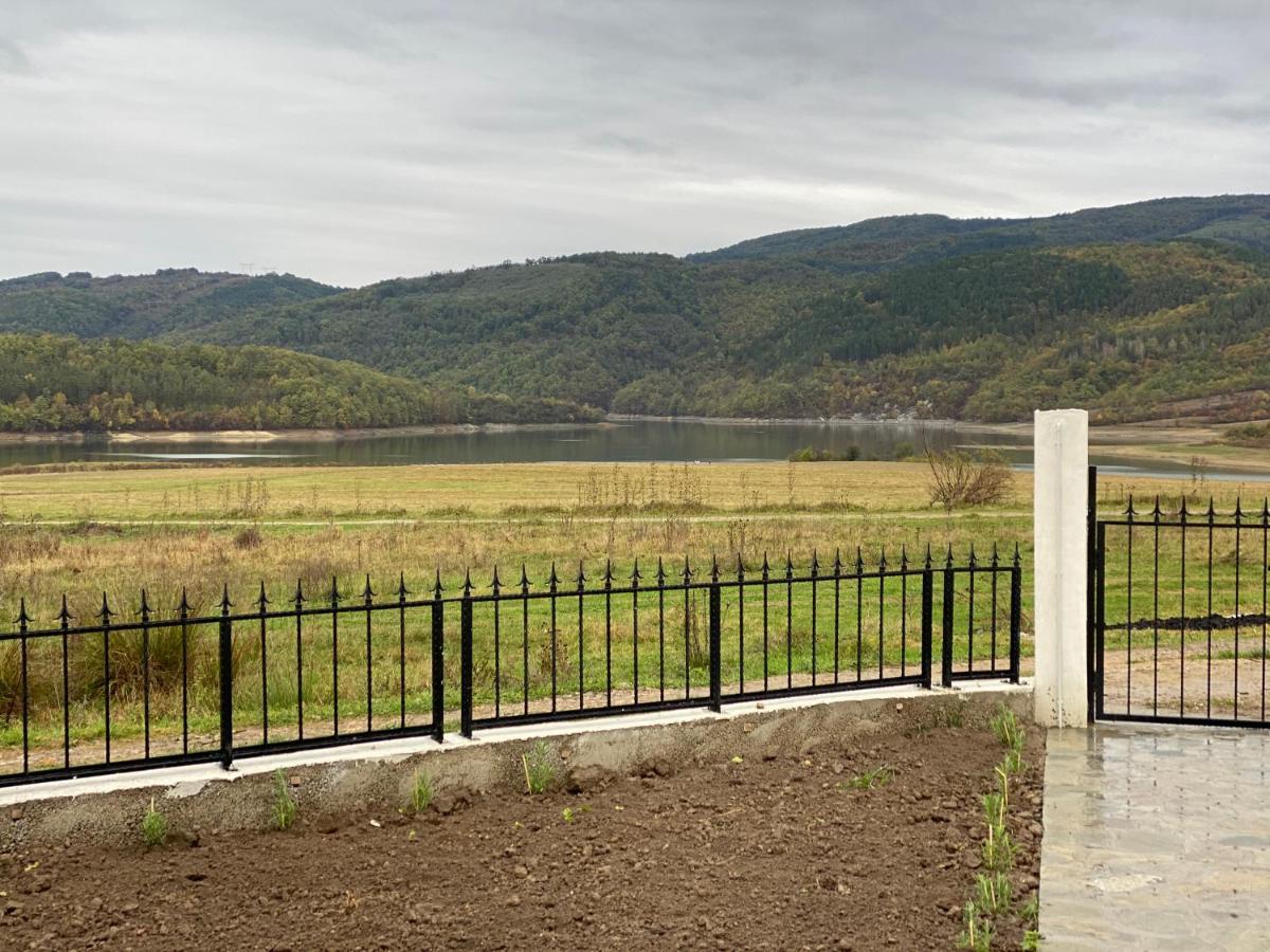 Къща За Гости "Боеви" Yakovtsi Exterior foto
